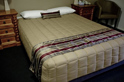 Centrepoint Motor Inn - Accommodation Georgetown 3