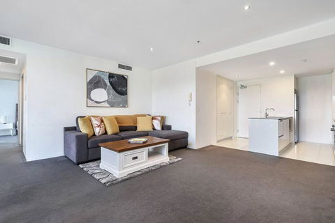 Circle On Cavill Riverview Apartment 450 Metre To The Beach - Accommodation Georgetown 2