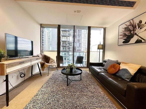 Cityside Retreat Southbank Charm - Accommodation Georgetown 0