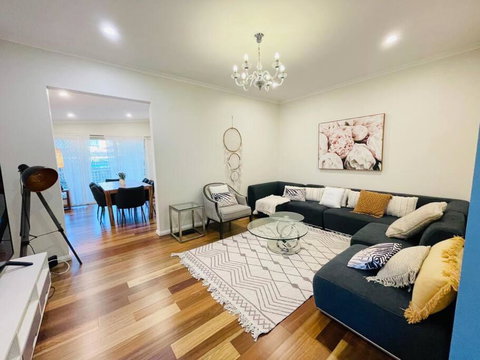D141 Your Joyful Vacation - Accommodation Georgetown 3