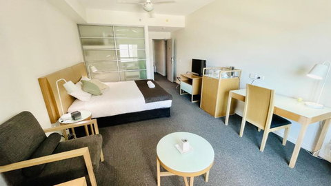 Deluxe Studio At Mantra - Accommodation Georgetown 2