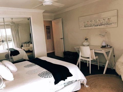 28 Clarence Crescent Villa - Accommodation Georgetown 3