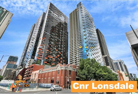 2BR 2BATH + CAR = QUALITY & STYLE IN MELBOURNE CBD - Accommodation Georgetown 0