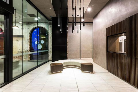 2BR 2BATH + CAR = QUALITY & STYLE IN MELBOURNE CBD - Accommodation Georgetown 3