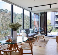 2BR Apt With Yarra River Views  Parking - Accommodation Georgetown