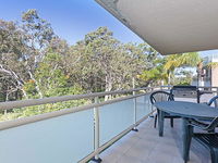 7 'Amaroo' 8 Ondine Close - fantastic 2 bedroom unit so close to the waters edge