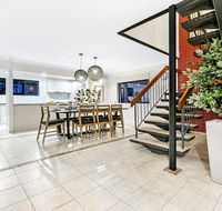 7 Bedroom Gold Coast Luxury Waterfront Home with Pool sleeps 20 - Accommodation Georgetown