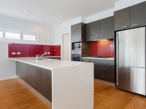 7 Judith Street - Stunning Duplex With Ducted Air - Accommodation Georgetown 2