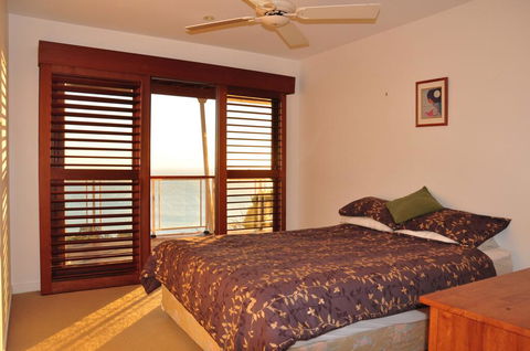 77 Cooloola Drive-Rainbow Beach - Accommodation Georgetown 0