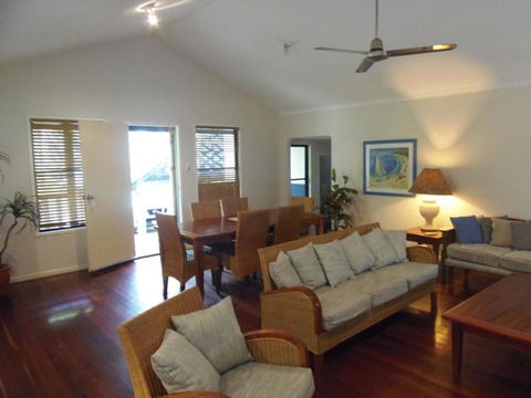 8 Orania Court - Rainbow Shores, Privacy, Peace And Quiet - Accommodation Georgetown 1