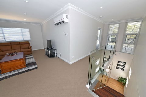 87A- Yokine - Accommodation Georgetown 2
