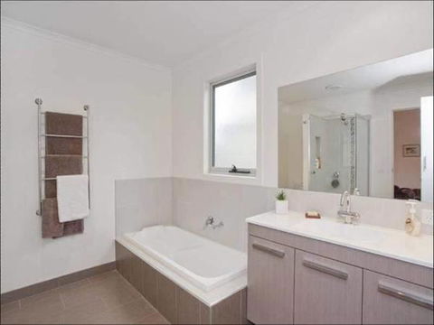 A Beautiful Beach House Torquay - Accommodation Georgetown 3