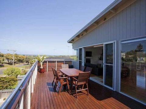A Beautiful Beach House Torquay - Accommodation Georgetown 0