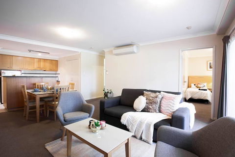 A Comfy 2BR Home, Top Location, FREE Parking - Accommodation Georgetown 1