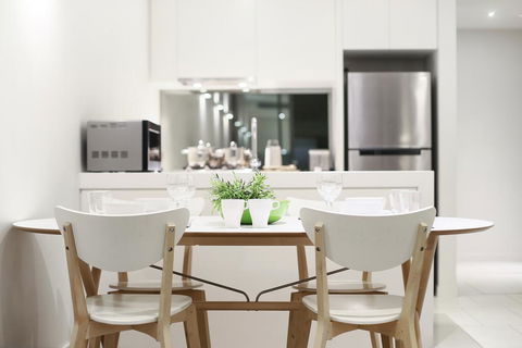 A Modern 2BR Apt Near Federation Square - Accommodation Georgetown 0