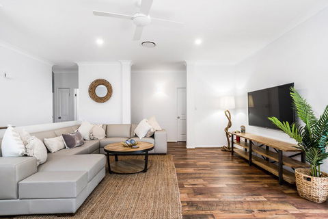 A PERFECT STAY - Julian Rocks House - Accommodation Georgetown 0