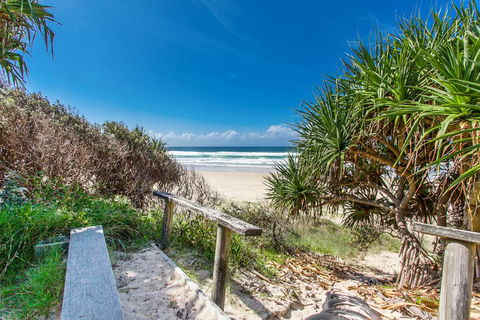 A SWEET ESCAPE - Beachfront Tranquility - Accommodation Georgetown 0