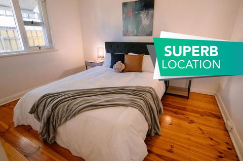 A Wave Away @ Glenelg Cosy Unit Near The Beach - Accommodation Georgetown 0
