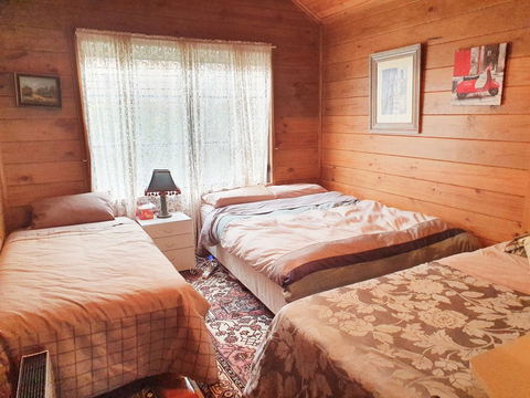 Abelia Cottages SPA Lakeside COTTAGE No 2 - Accommodation Georgetown 3