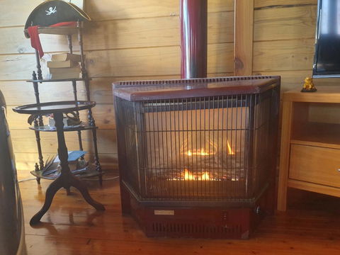 Abelia Cottages SPA Lakeside COTTAGE No 2 - Accommodation Georgetown 1