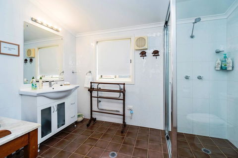 Abelia House B &B - Accommodation Georgetown 2