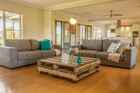 Abingdon House - Accommodation Georgetown 1