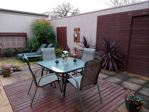 About Time Retreats- Studio Seven - Accommodation Georgetown 2