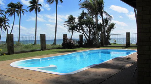 ABSOLUTE BEACH FRONT MACKAY - Comfort Resort Blue Pacific - Accommodation Georgetown 1