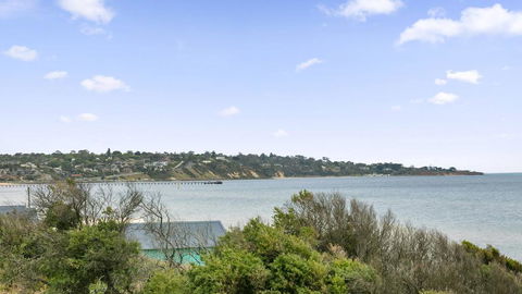 ABSOLUTE BEACHFRONT - FRANKSTON - Accommodation Georgetown 1