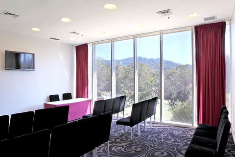 Absolute Beachfront Opal Cove Resort - Accommodation Georgetown 3