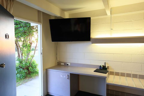 Absolute Lakes Entrance Motel - Accommodation Georgetown 3