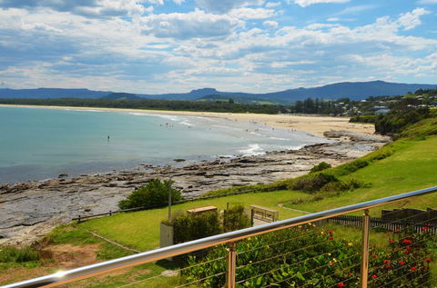 Absolute Waterfront - Accommodation Georgetown 1