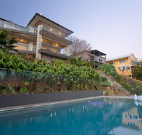 Absolute Waterfront Lakehouse Fishing Point Waterfront Pool Jetty - Accommodation Georgetown