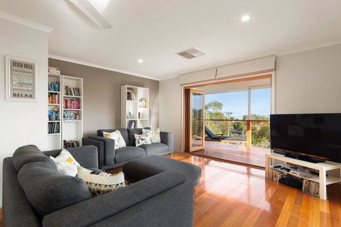 Acqua Vista - Water View, Fireplace, Walk To Beach - Accommodation Georgetown 1