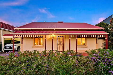 Adelaide 4 Bedroom House With Pool - Accommodation Georgetown 1