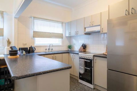 East Hills Waterfront Bliss - Accommodation Georgetown 2
