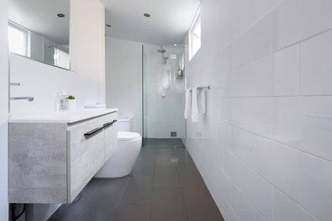 East Launceston With Views And Parking - Accommodation Georgetown 2