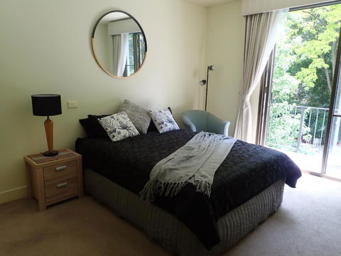 East Melbourne Studio - MCG, CBD, Shops, Transport - Accommodation Georgetown 1