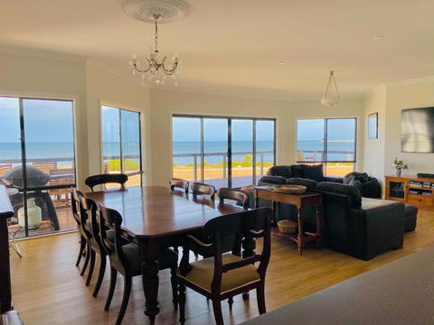Edithburgh Sea Views - Accommodation Georgetown 3