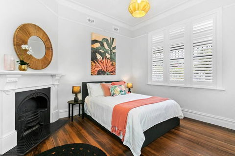 EDW19 - Stylish 2-Bed, 2-Bath Townhose In Drummoyne - Accommodation Georgetown 4