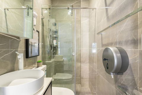 Ensuite King Single Room - AC - Next To Central - Closely Located To Almost Sydney Must Seen Spots - Accommodation Georgetown 2