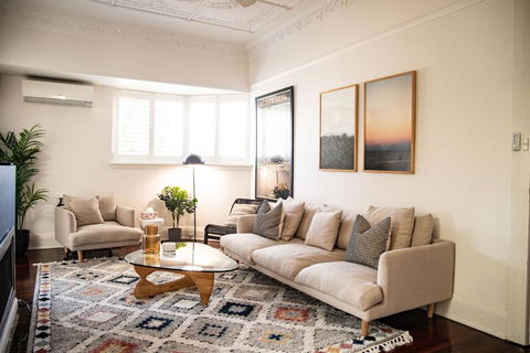 Elegant Federation Home Near The Airport - Accommodation Georgetown 2