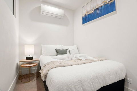 Elegant 2BR With Skyline And WI-FI & Parking - Accommodation Georgetown 2