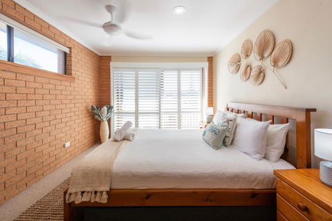 Elsewhere 3 - LJHooker Yamba - Accommodation Georgetown 0