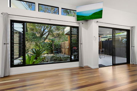 Elvis On Brodie - Luxury Boutique Accommodation - Accommodation Georgetown 3