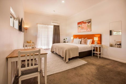 EM Apartments - Accommodation Georgetown 3