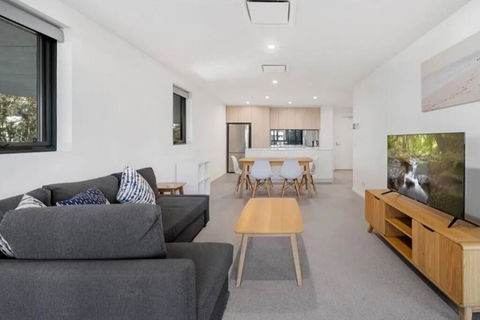 Embark Luxe 2BR 2Bath Apartment In Lynham 1 Secure Carpark Wifi Canberra - Accommodation Georgetown 0