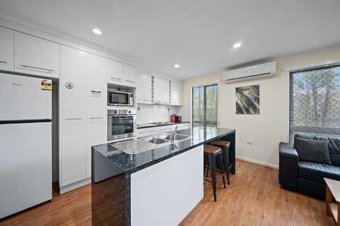 Emerald Motel Apartments - Accommodation Georgetown 1