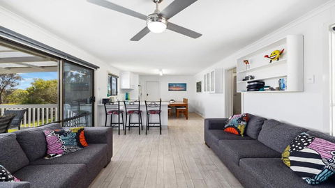 Endymion Is Ideally Situated On The Esplanade - Accommodation Georgetown 4
