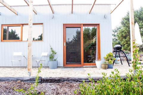 Escape To A Peaceful Eco Studio In Private Garden - Accommodation Georgetown 3